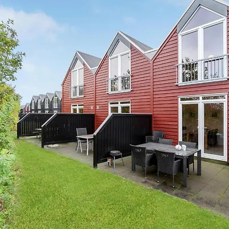 Holiday home 2 Bedroom Stunning In