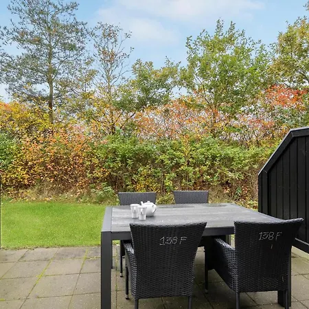 2 Bedroom Stunning In Holiday home